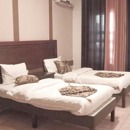 Al Fawanes Hotel Apartments Amman Dış mekan fotoğraf