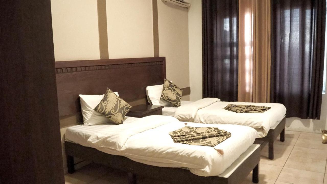 Al Fawanes Hotel Apartments Amman Dış mekan fotoğraf